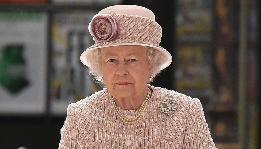  الیزابت دوم، ملکه بریتانیا در سن ۹۶ سالگی درگذشت