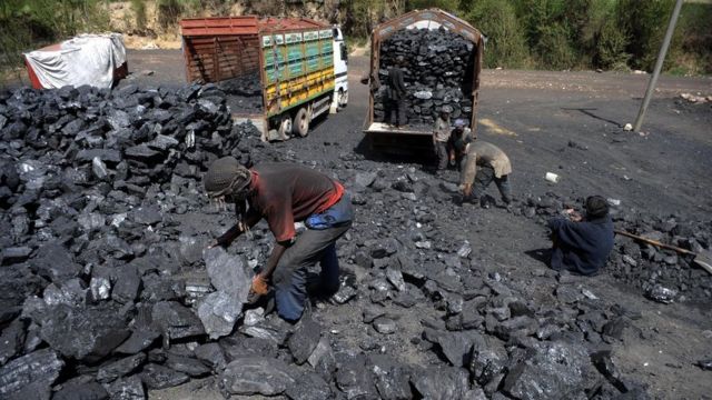  وزارت معادن: از ماه عقرب هیچ سرمایه‌گذاری نمی‌تواند بدون اجازه زغال‌سنگ صادر کند